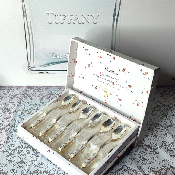 Rondeau Lot of 6 Tea Spoons Pretty Floral Handle Stainless Japan - Picture 1 of 8